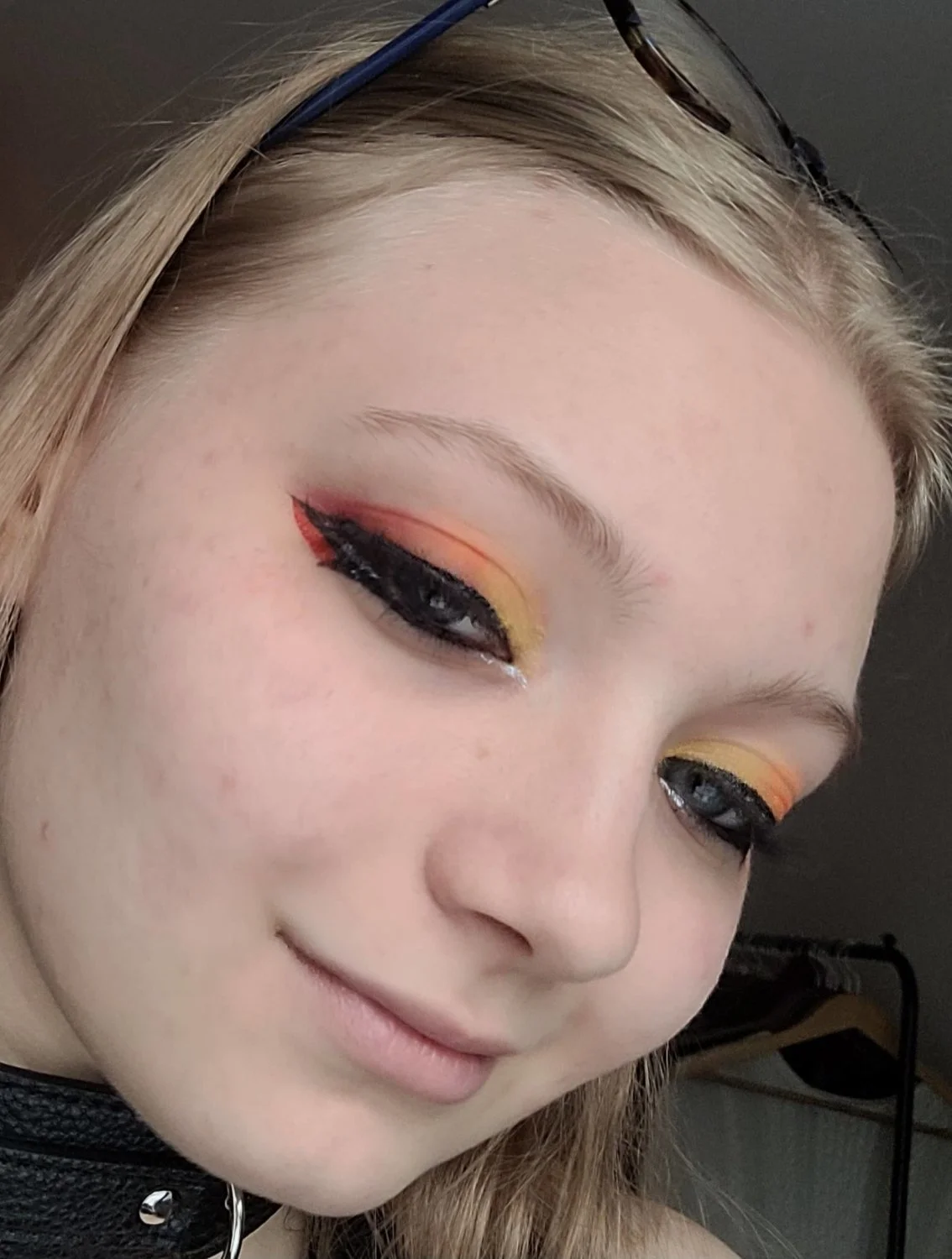 Nerdy hairy pussy 18 year old blonde teen freaky slut image 2