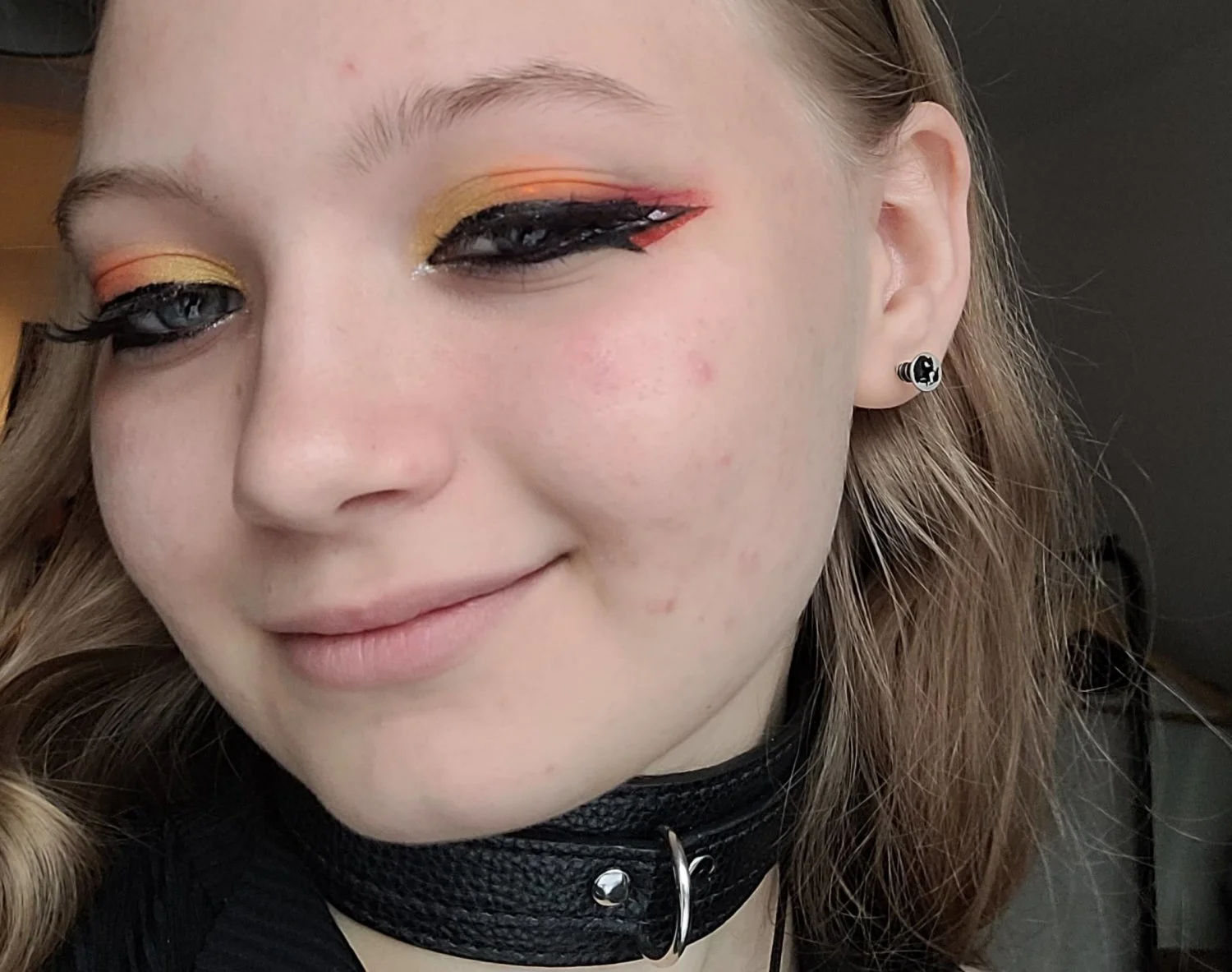 Nerdy hairy pussy 18 year old blonde teen freaky slut image 4