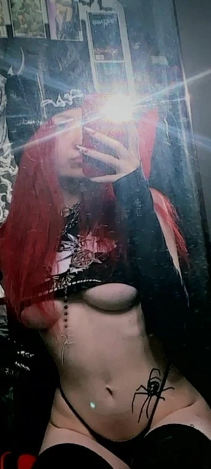 I can suffocate you between my thighs or tits image 2