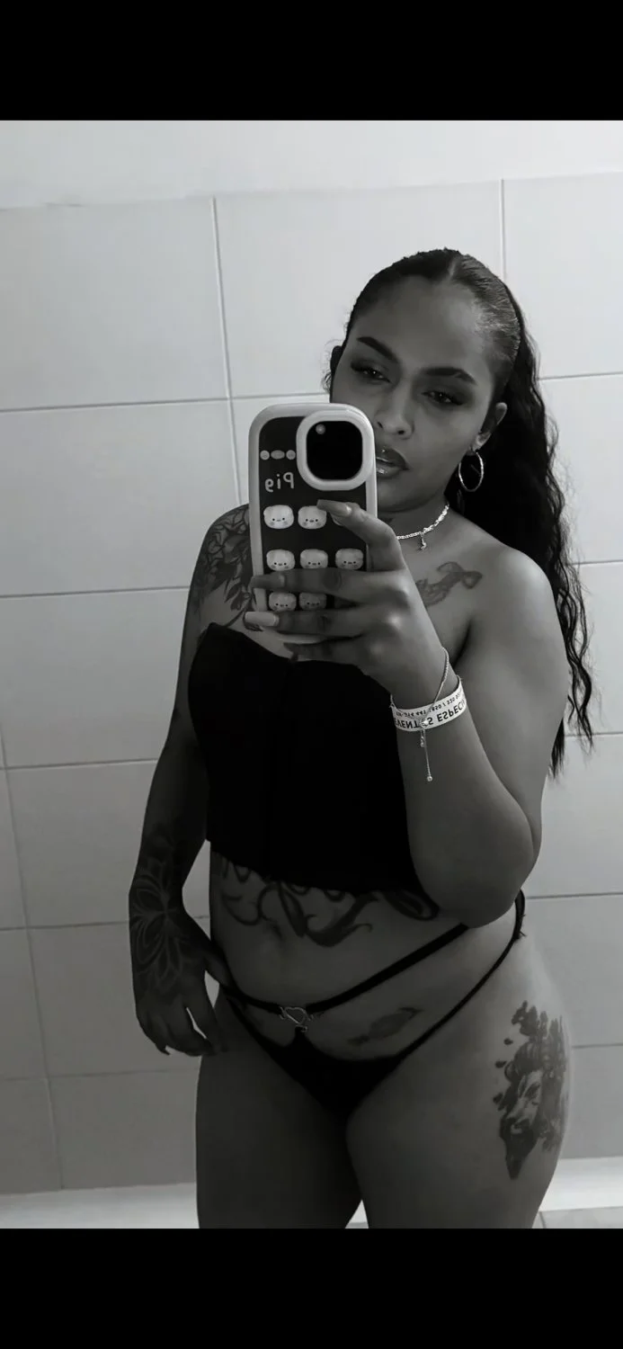 Latinas image 18