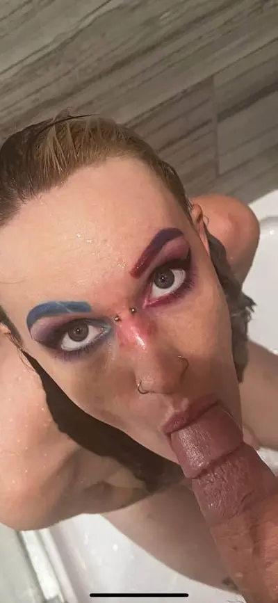 Tatted goth babe, kik me your girls bigg_d_adi cover image