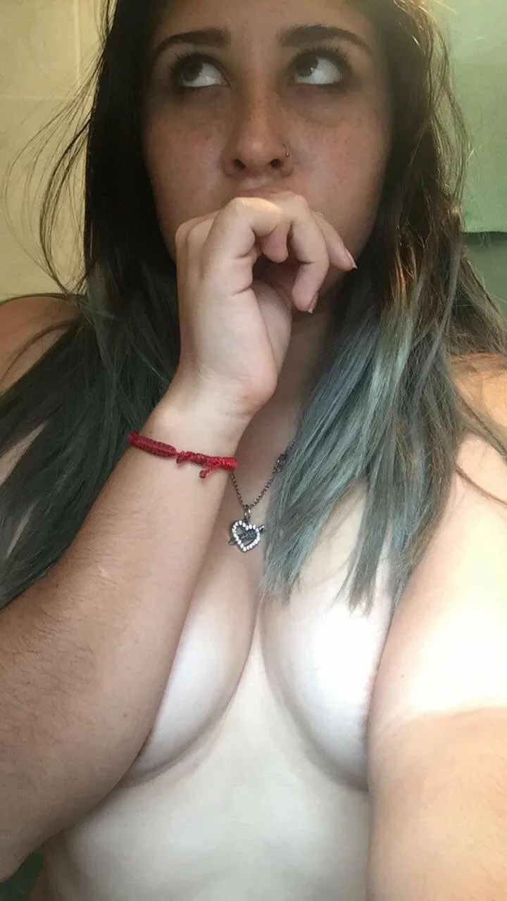 Nena de Sabrosas 🤤 Tetas. Y Papaya peluda 😋. (Aporte de un Seguidor) image 2