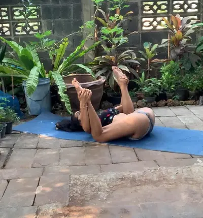 Uma puta que adora se exibir cover image
