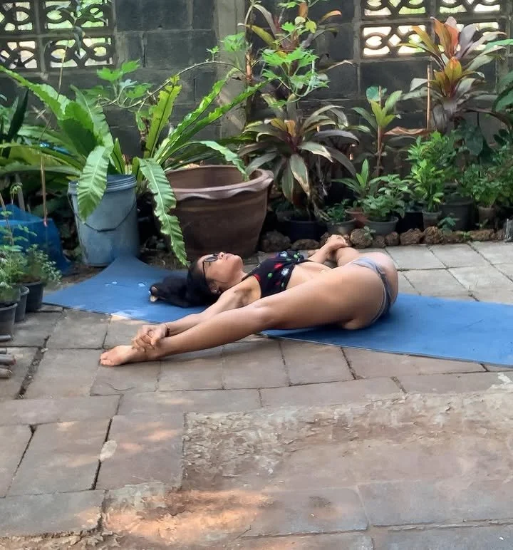 Uma puta que adora se exibir image 5