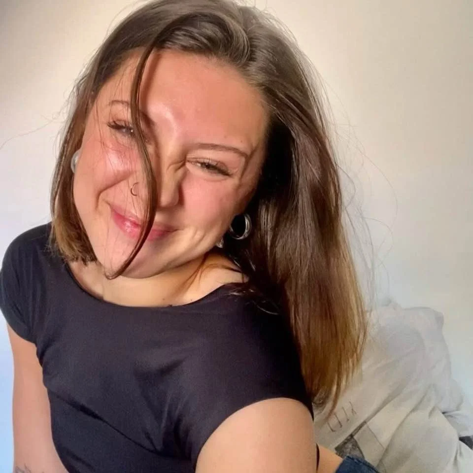 Charlotte teen french slut became webslut by her crush image 3