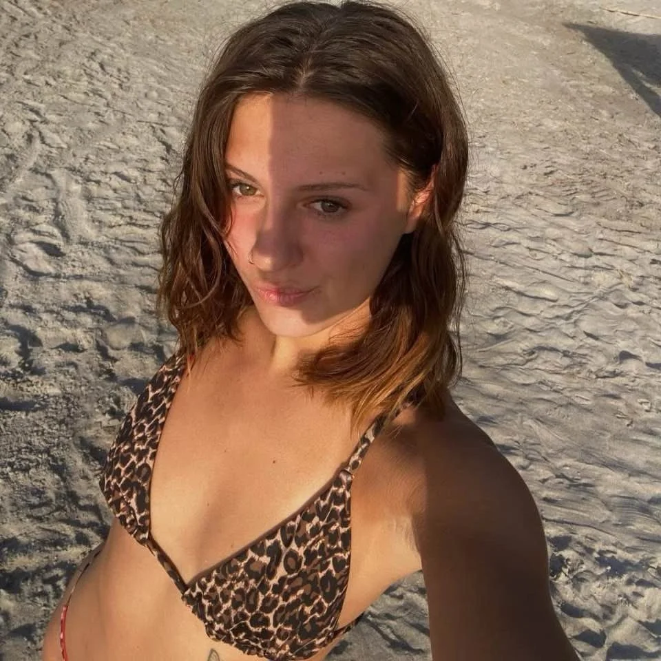 Charlotte teen french slut became webslut by her crush image 4
