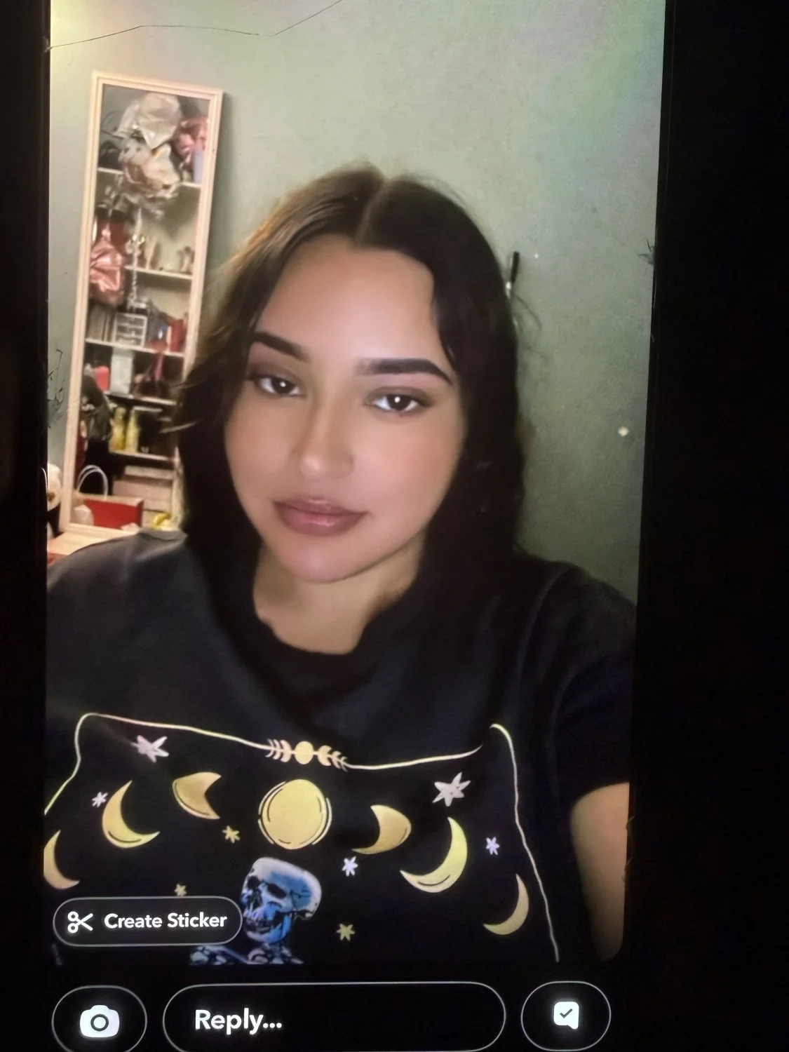cheating mexican whore sends me snaps while her bf is clueless image 8