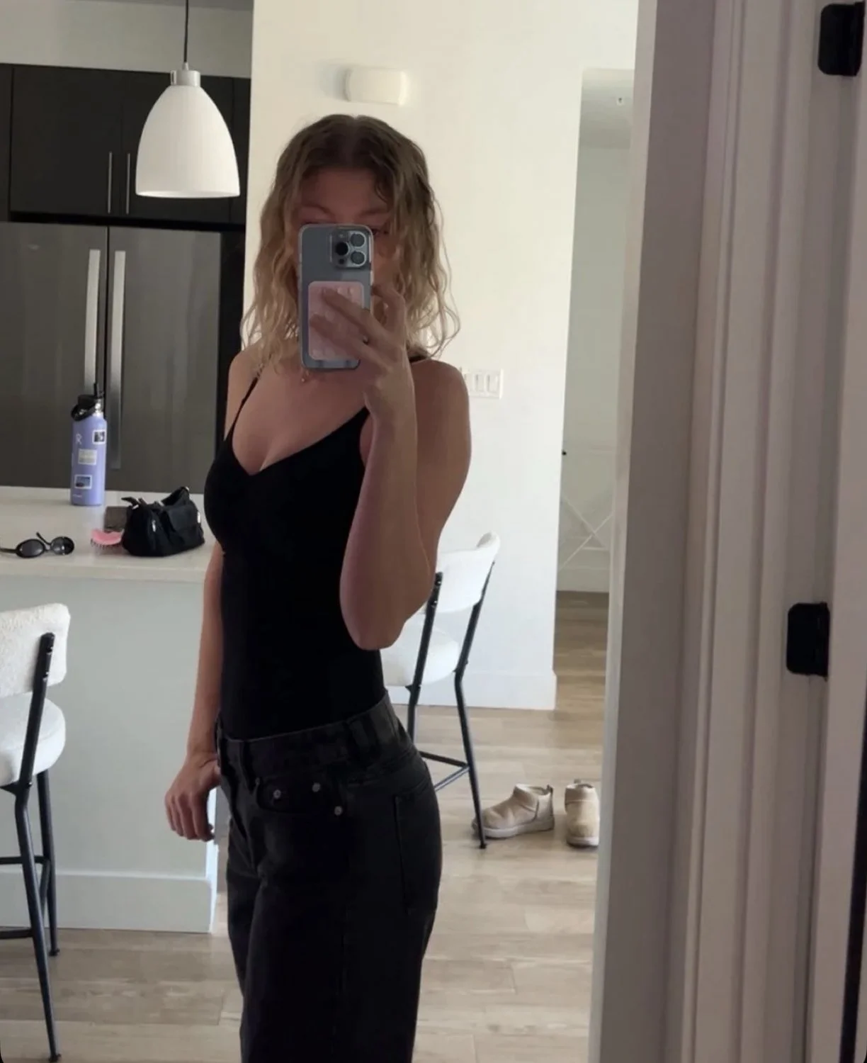 One big bbc will destroy this petite snowbunny slut image 7