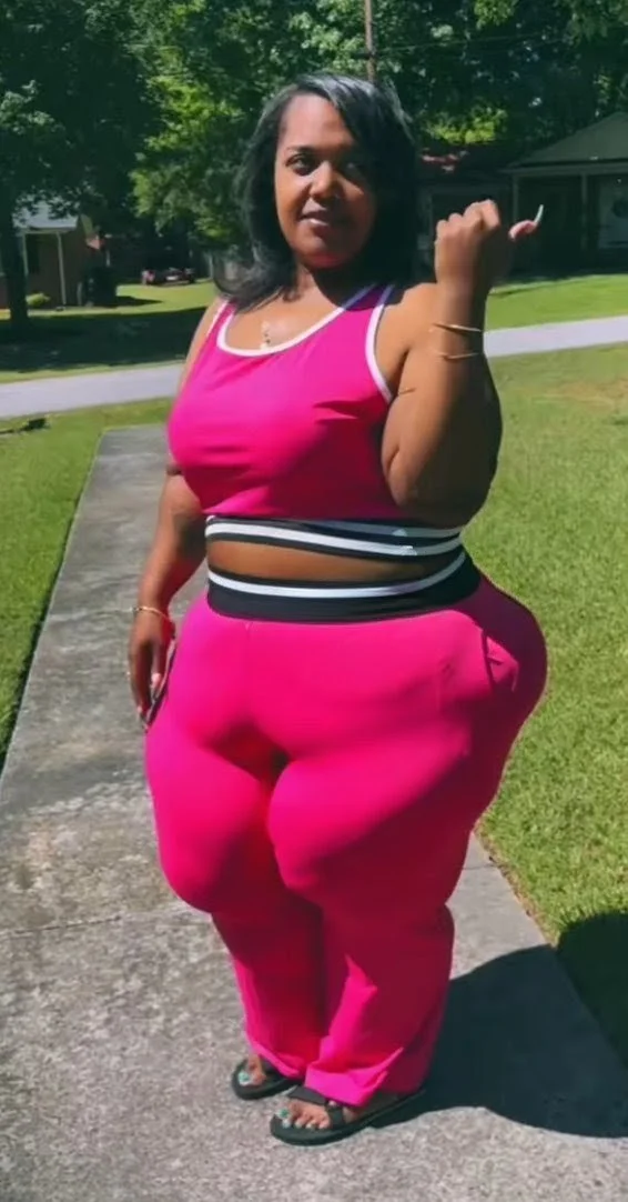 Big hips bbw🍑🍑🍑Nude pics coming soon 💦💦💦 image 2