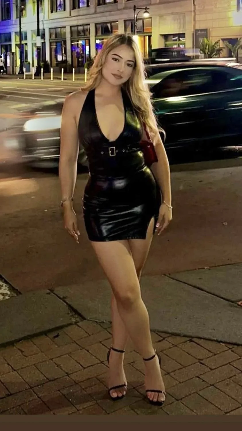 Natalie is a Mexico City Hoochie image 13