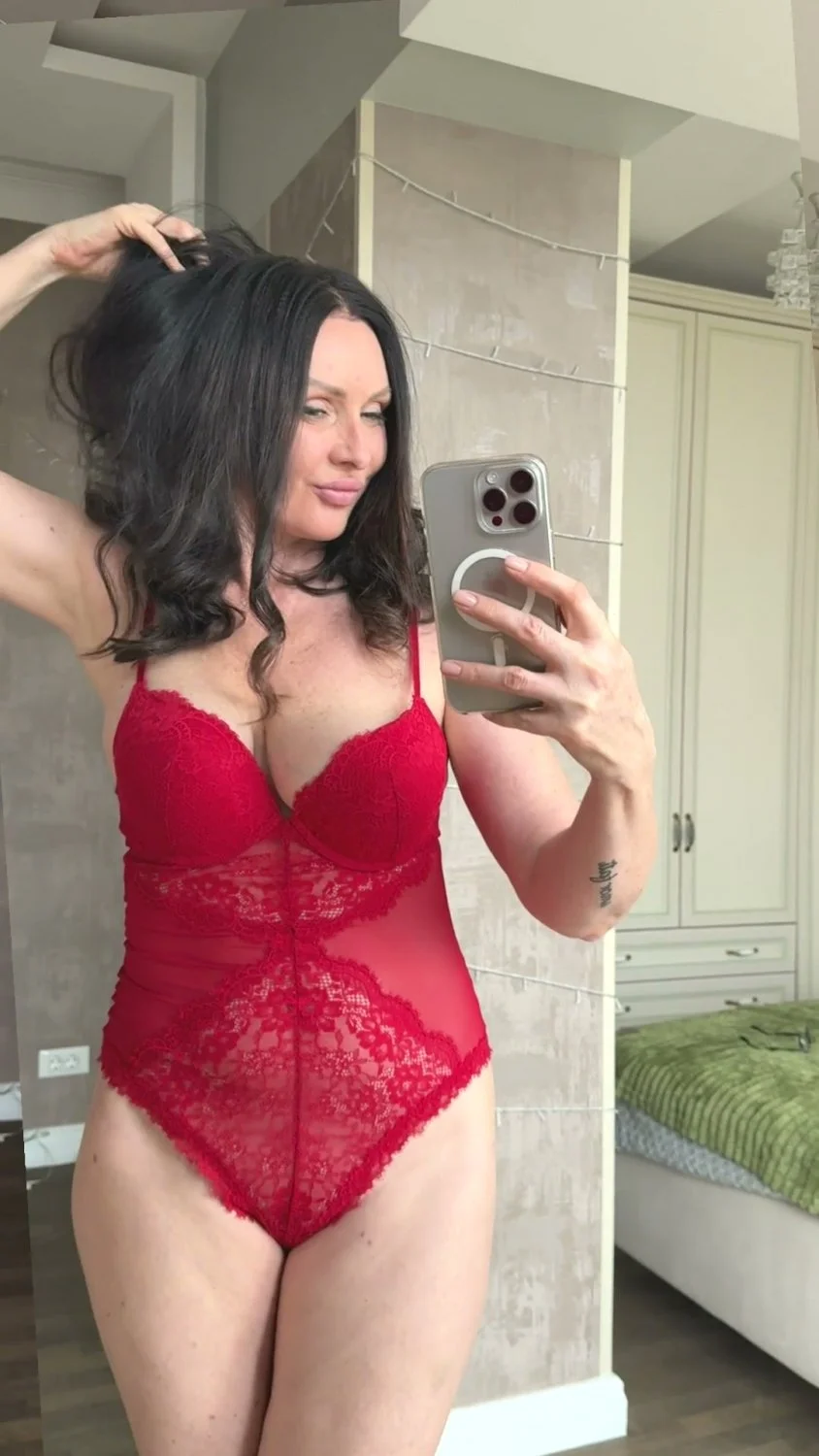 🔞 natural tits nasty slut pussy licking shaved pussy nude 🍑💦 OF image 4