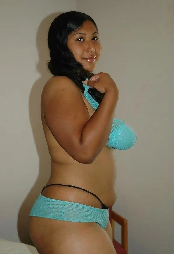 elsa - thick latina wife image 22