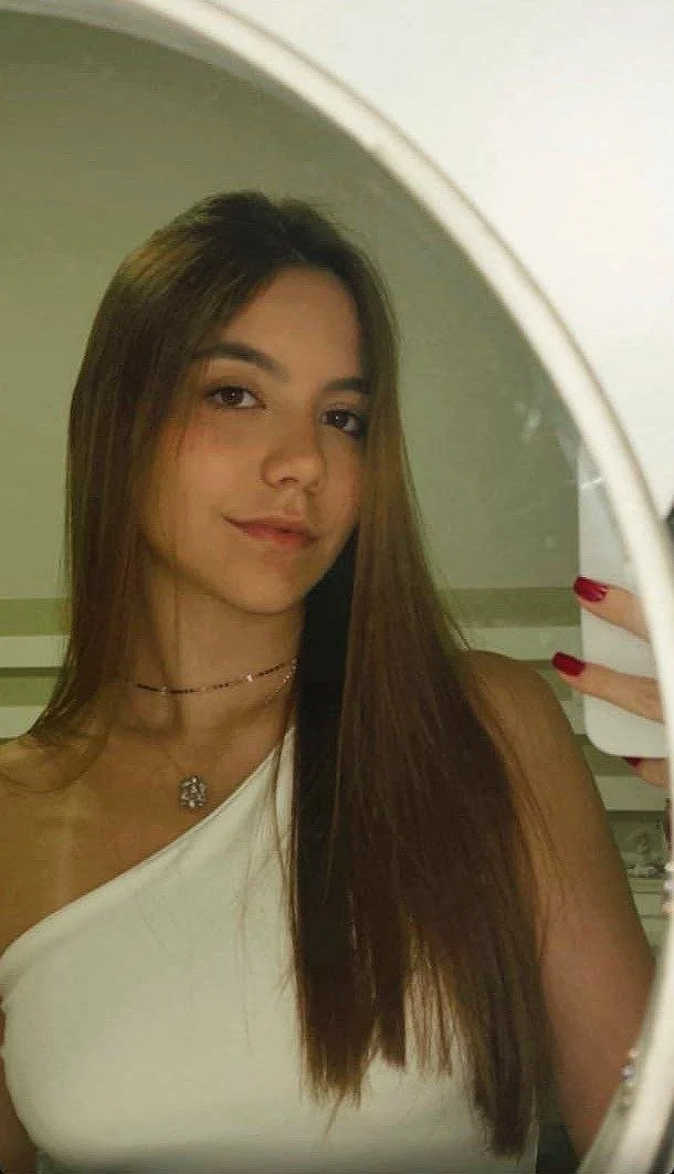 Isabela Souza Vadia Branca de MG da Bct Apertada image 2