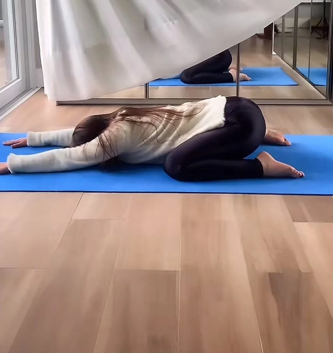 Ju yoga 2 image 11