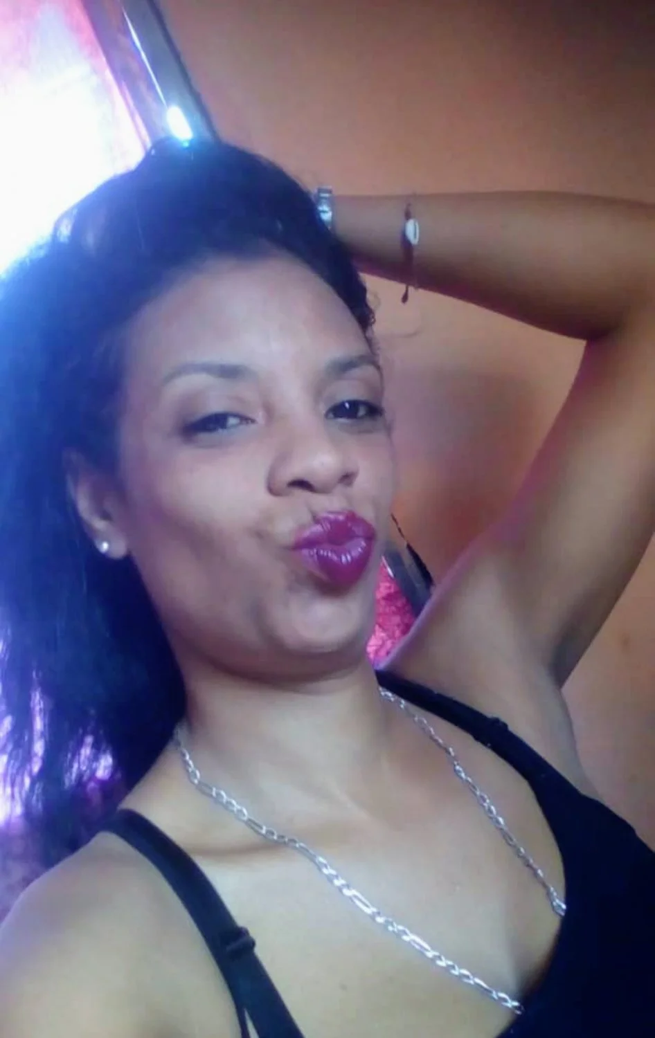 MI TIA Y YO SOMOS LAS PROSTITUTAS MAS CALIENTES Y FAMOSAS DE LA HABANA ME MAMA EL BOLLO MUY RICO image 2