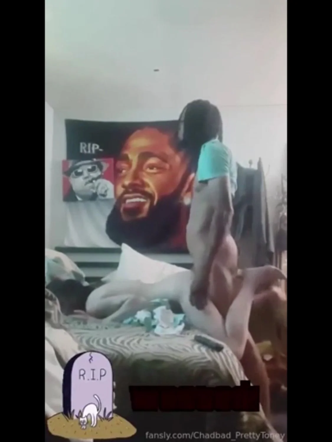 pothead feels Chad in her stomach image 5