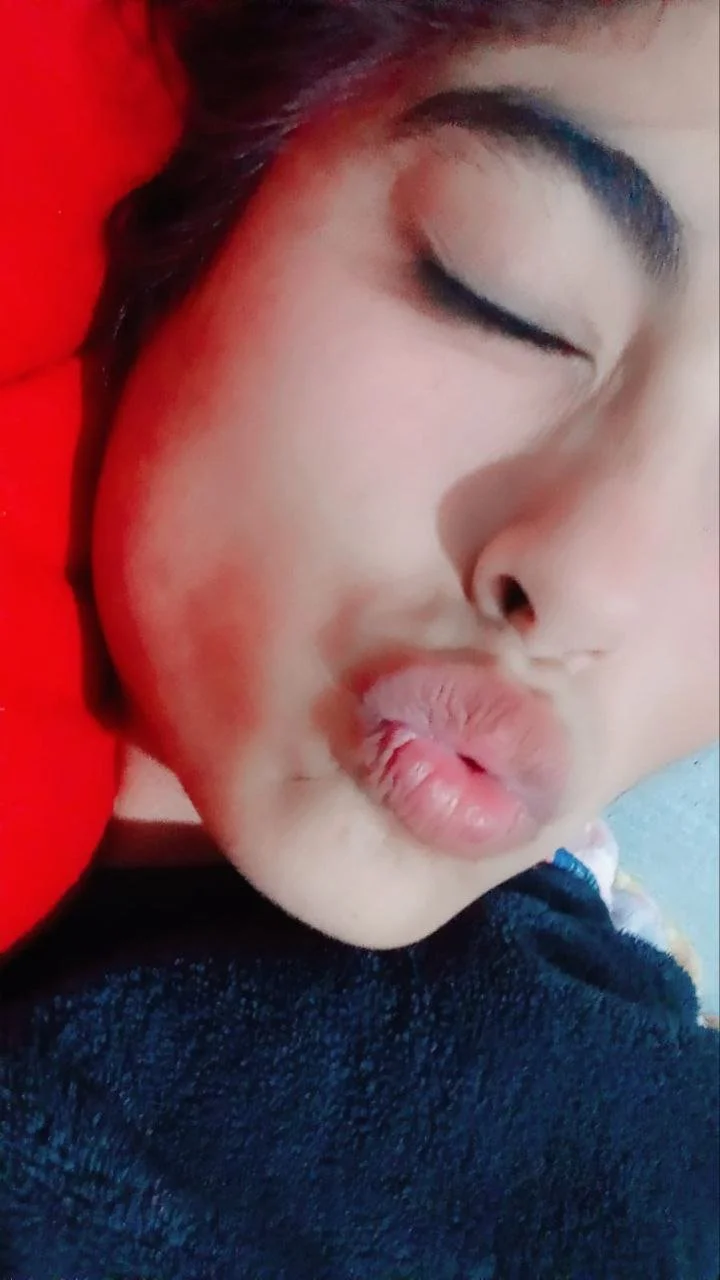 Flaquita puta exhibiendo todo 🙈😮‍💨 image 10