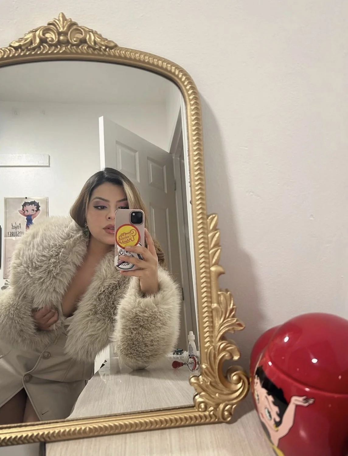 Thick Latina irl image 13