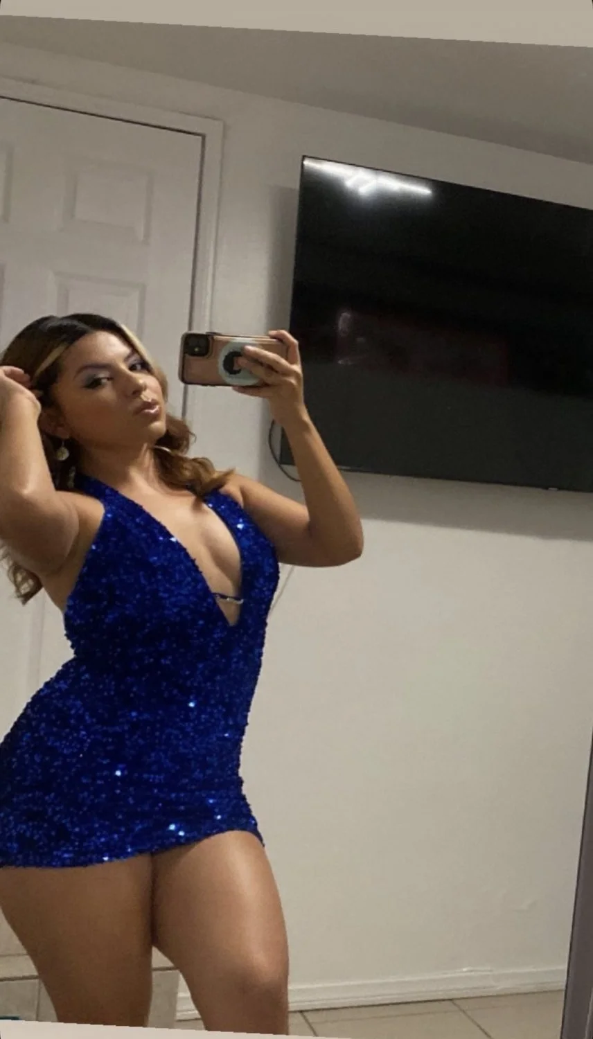 Thick Latina irl image 15