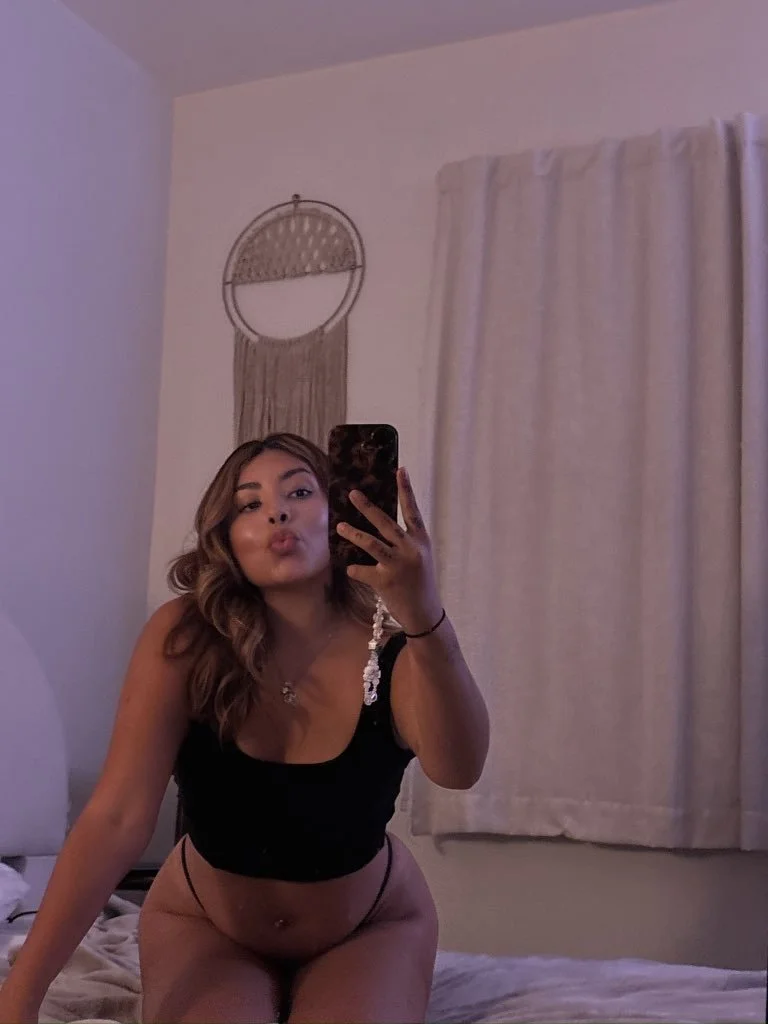 Thick Latina irl image 39