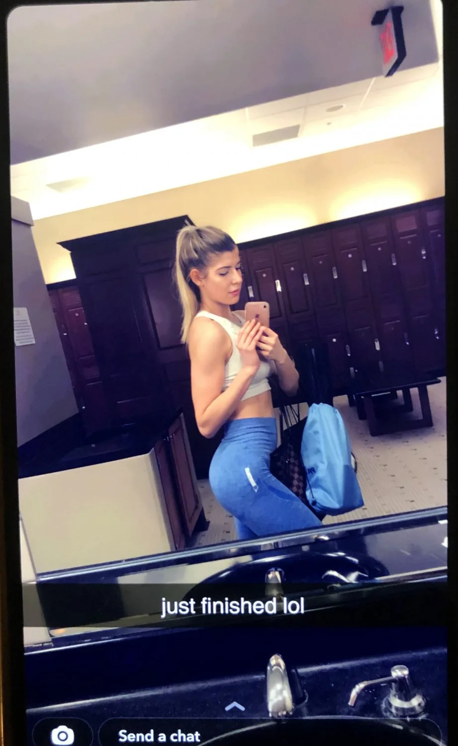 Perfect Body Blonde sexts with older man image 8