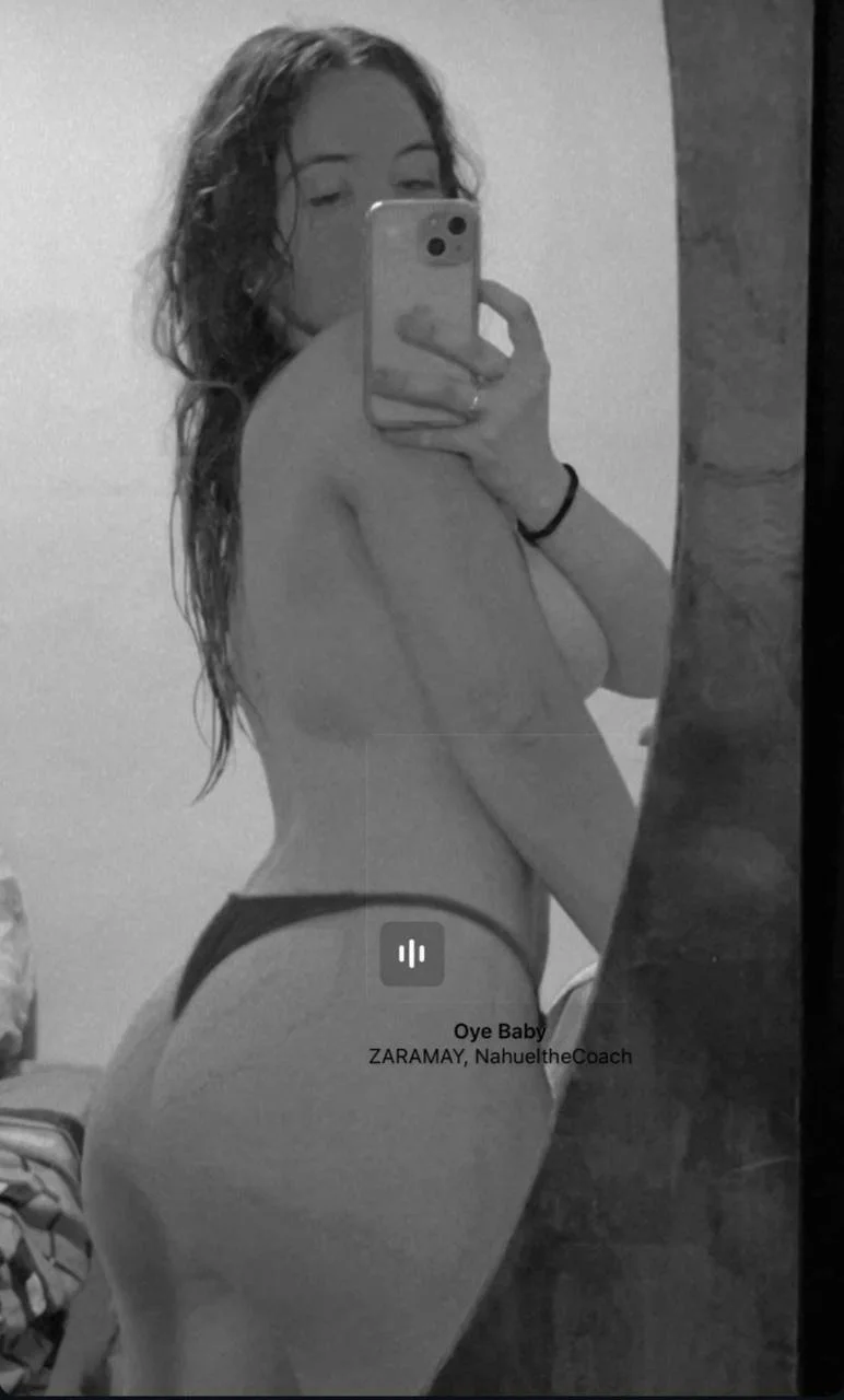 Novinha gata obedeceu o namorado mandou foto dos peitões e foi vazada! amador, vazou, vazados, erome image 5