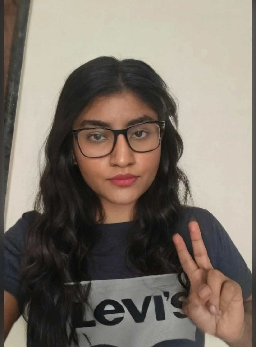 Wants to be exposed, DM for kik, birthday 10 April main image