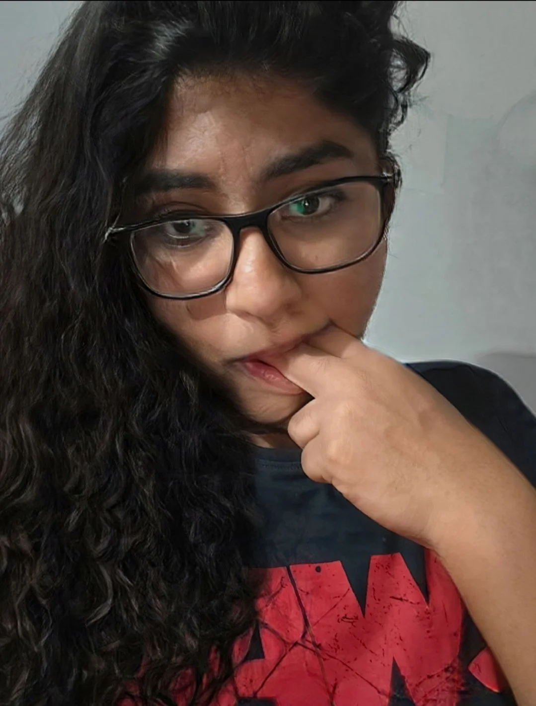 Wants to be exposed, DM for kik, birthday 10 April image 11
