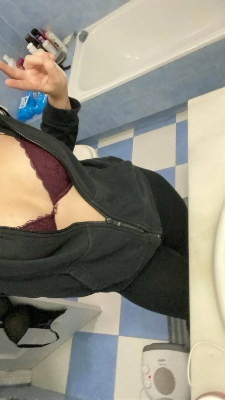 Andrea Ruiz, una ex novia muy putita 😮‍💨🔥 image 4