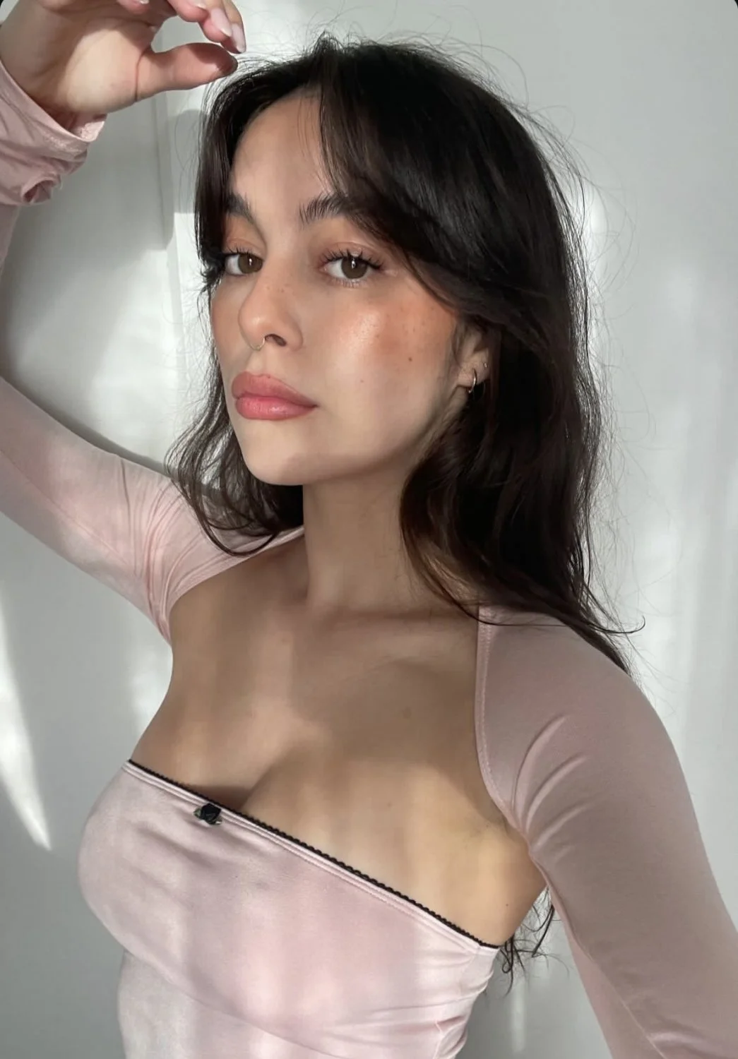 Aspiring model has nudes for auditions image 2