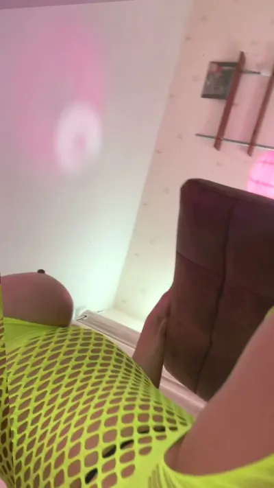 🔞 round ass naked horny moaning wet orgasm 💦🫦 Check OF cover image