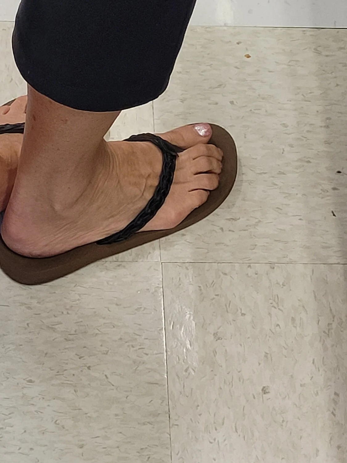 Gilf feet image 18