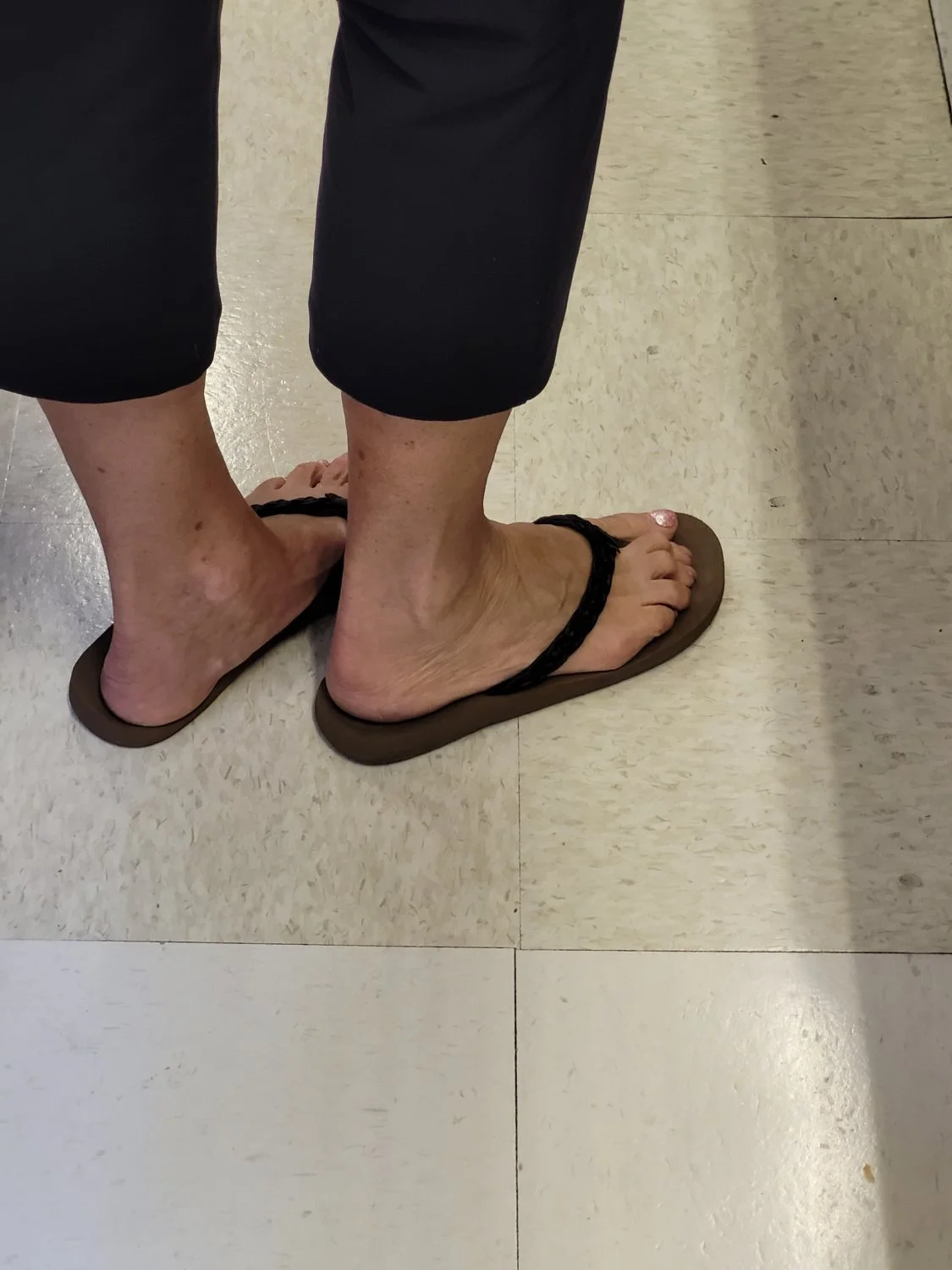Gilf feet image 37