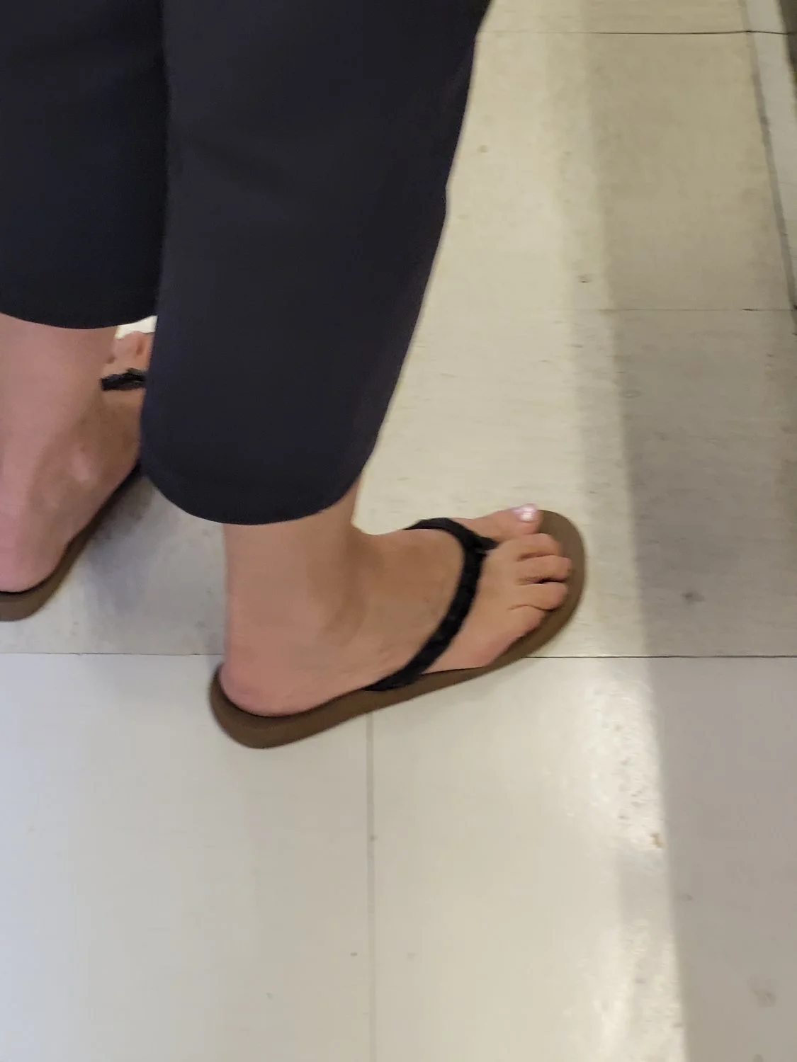 Gilf feet image 39