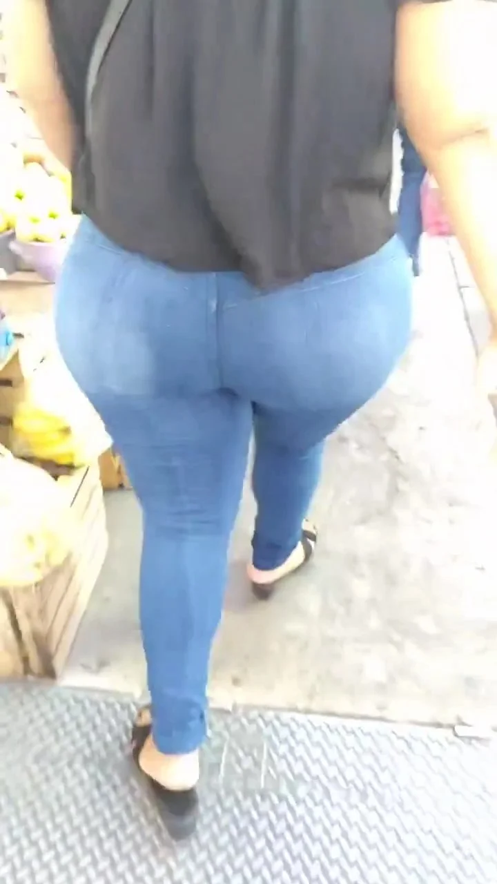 Tremendo culote de señora poblana image 8