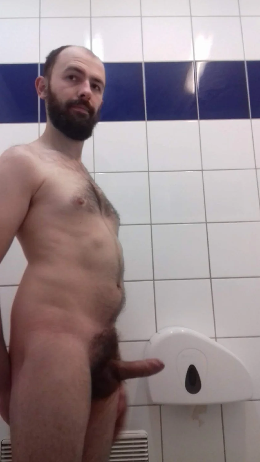 Slut kamil exposed main image