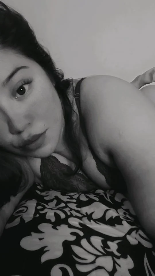 Más de mi vecina la nalgona image 8