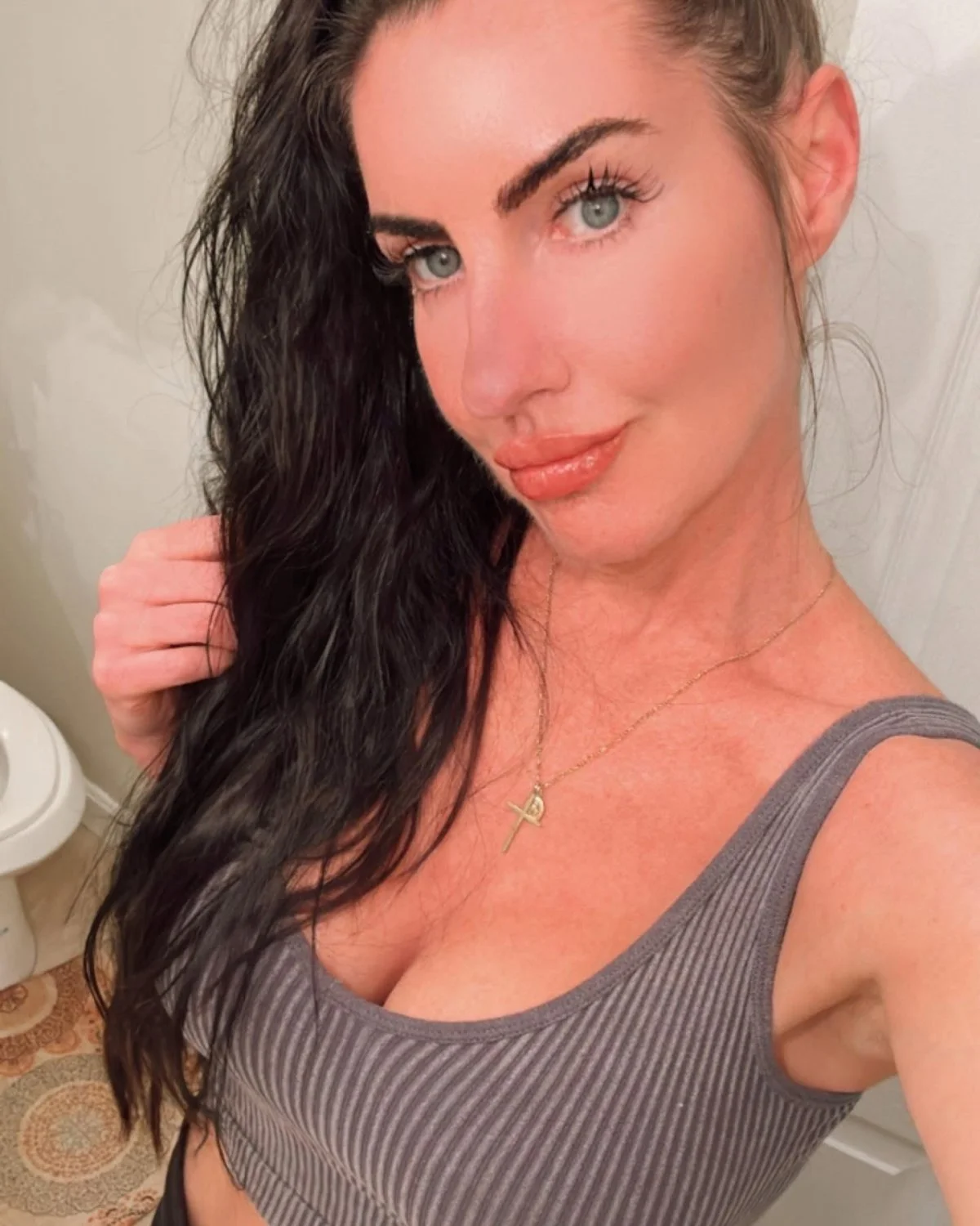 Sarah image 18