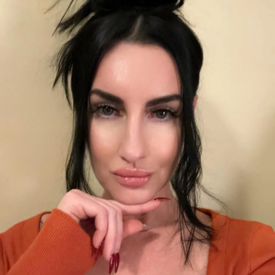 Sarah image 3
