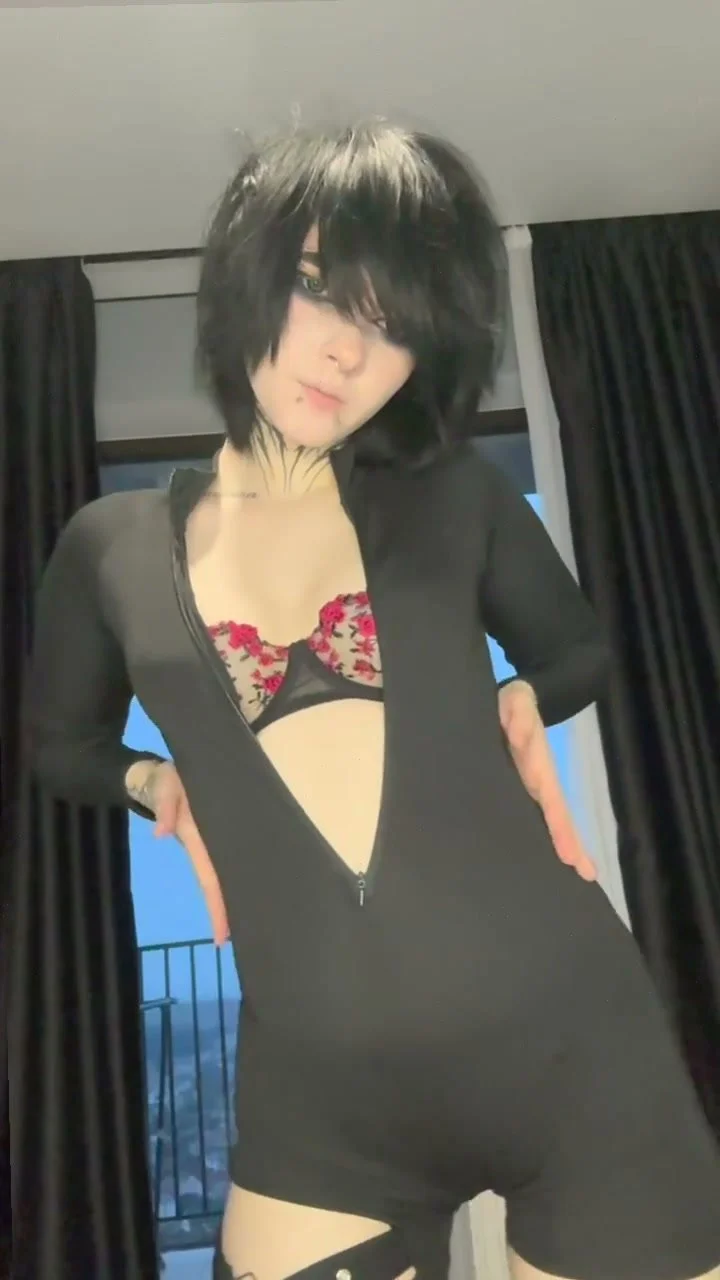 🔞 petite huge tits pussy grinding horny nude slut 🫦💦 My OF image 2