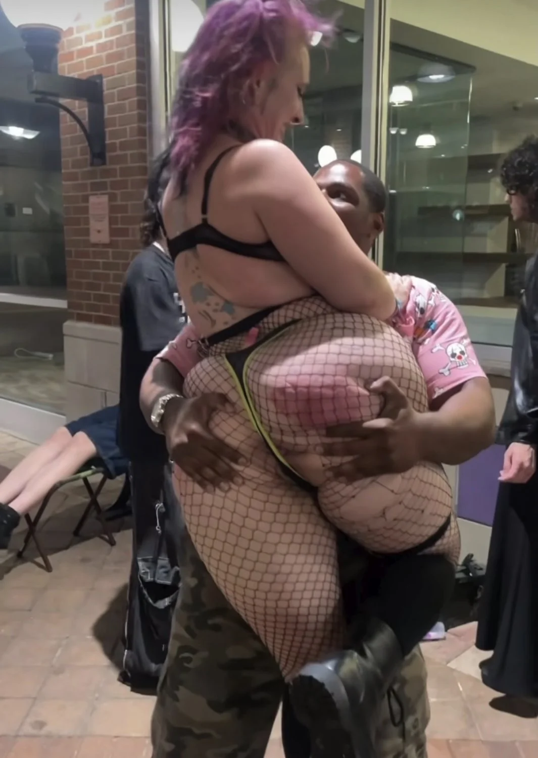 big booty emo goth pawg wants bbc image 1