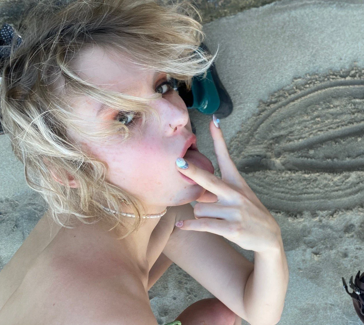 Lucy, 18yo image 3