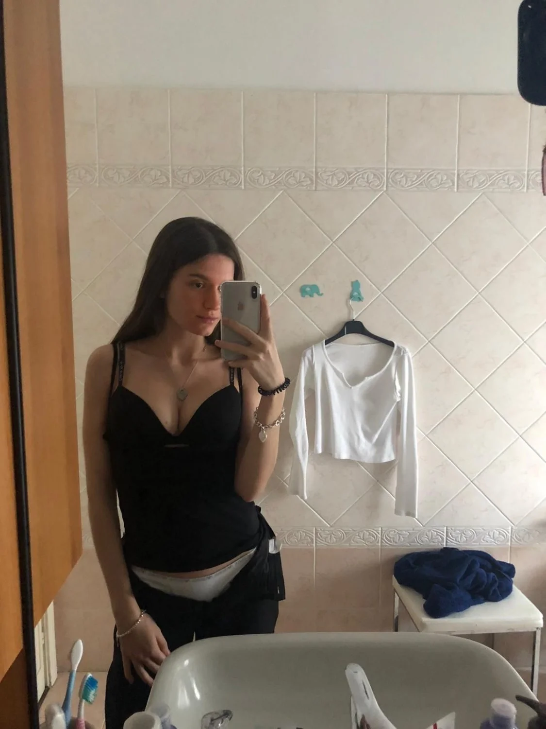 Sexy Fit KIK slut can’t stay away image 20