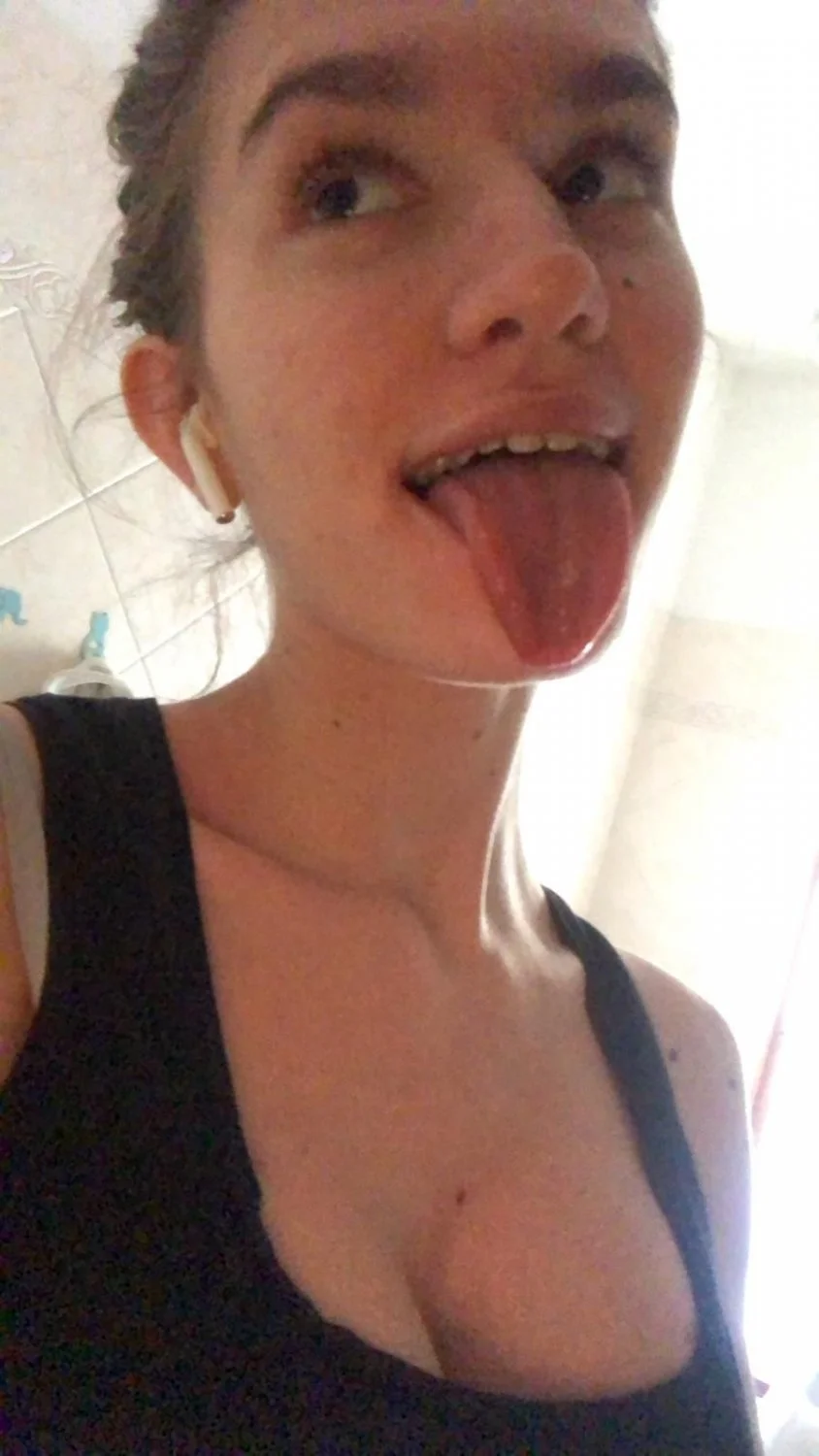 Sexy Fit KIK slut can’t stay away image 23
