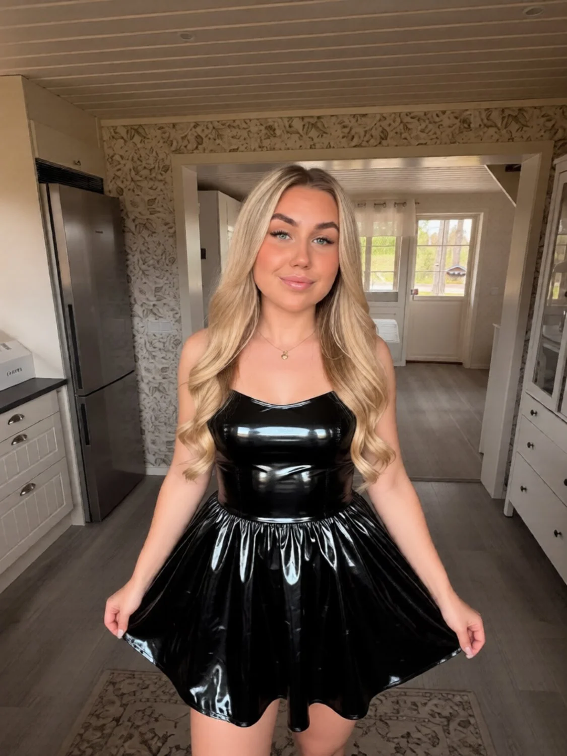 Sexy PVC babe image 8