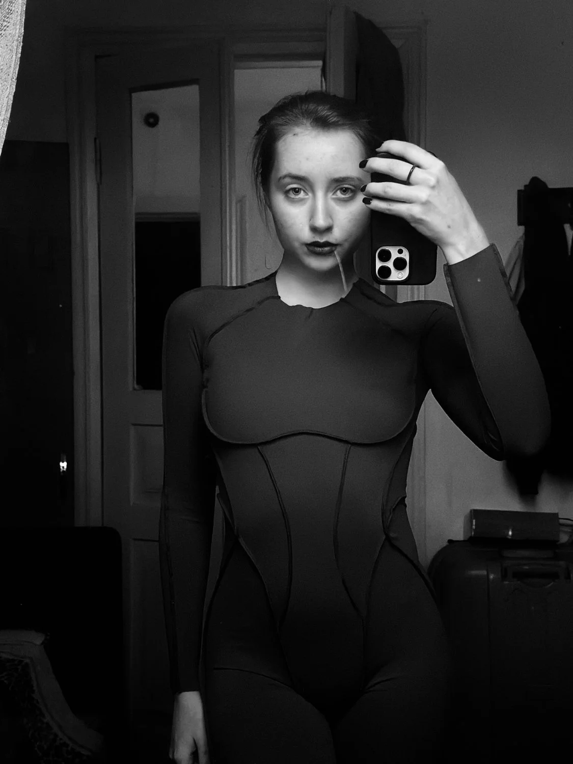 Super hot college girl in black suit image 5