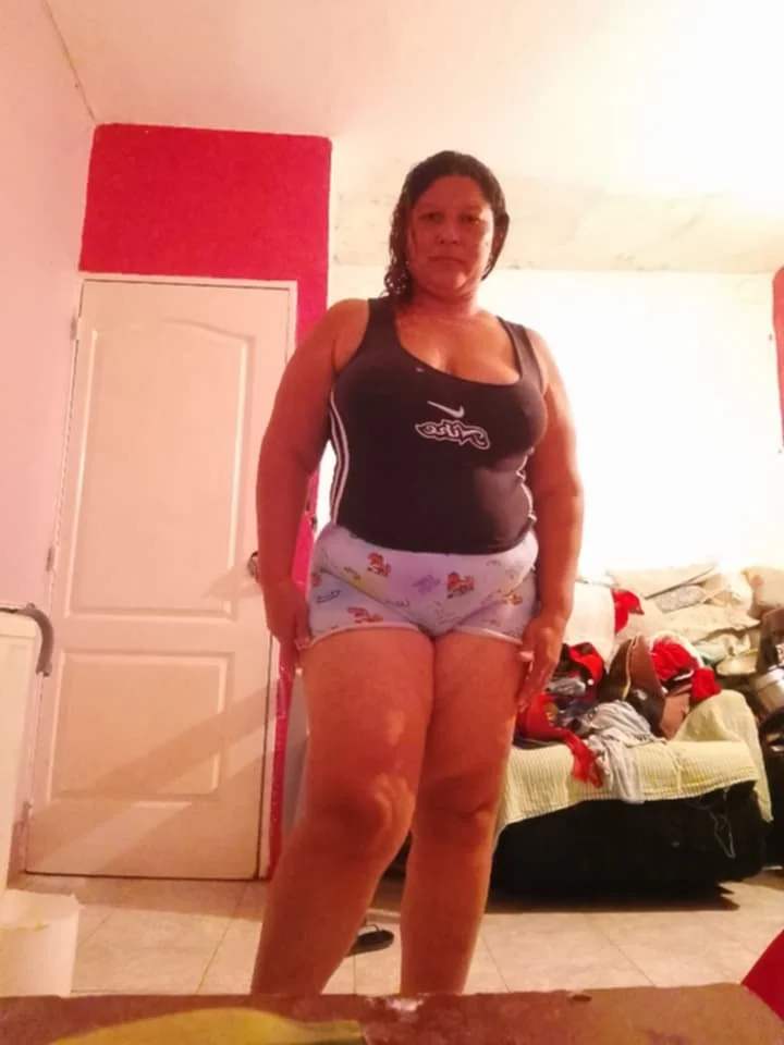 Latina milf sent me this (2) image 10
