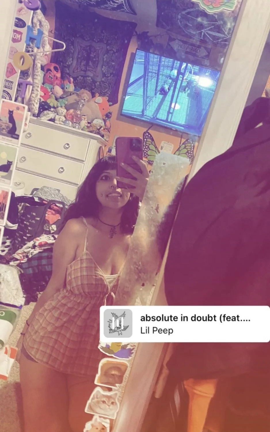 alt latina teen slut shows off image 3