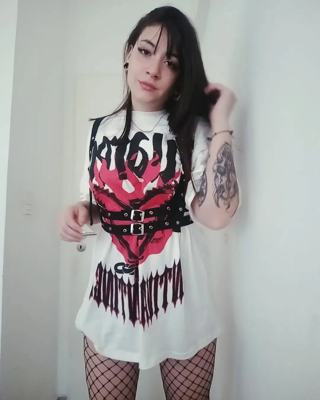 beautiful metal girl image 9