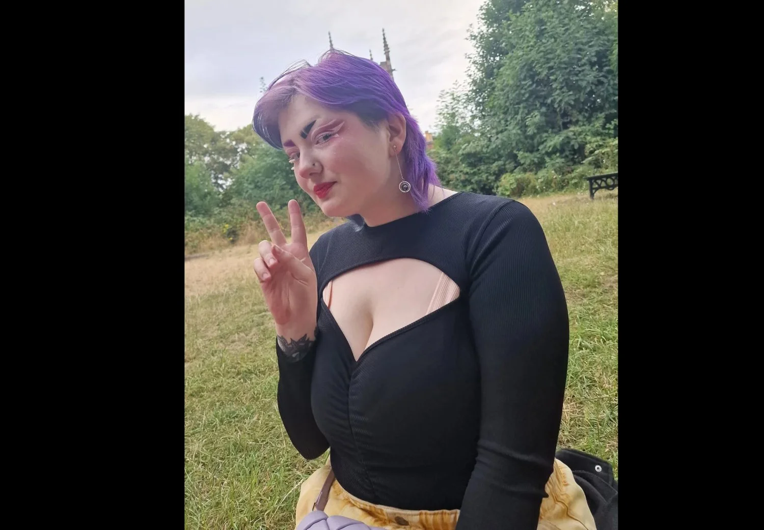 Busty Leicester lesbian needs cock image 3
